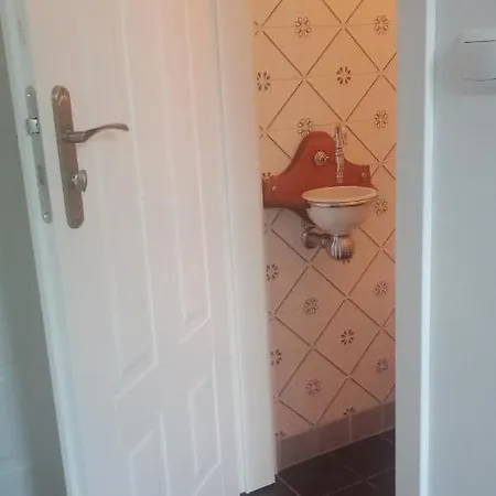 Dwor Zalipie W Starych Zambskach Séjour à la ferme *