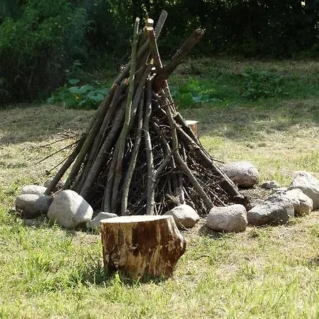 Dwor Zalipie W Starych Zambskach مزرعة للإقامة