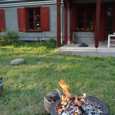 Farm stay Dwor Zalipie W Starych Zambskach *