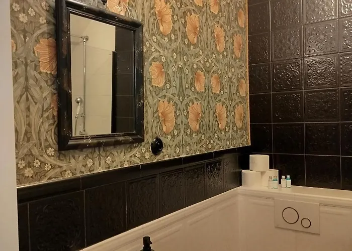 Dwor Zalipie W Starych Zambskach Séjour à la ferme *